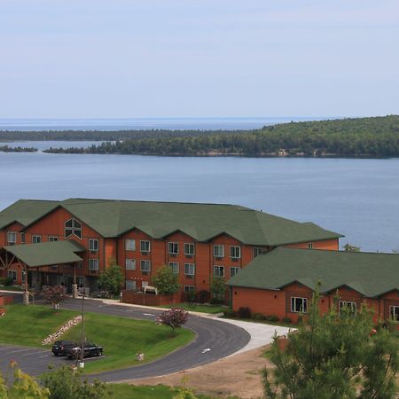 Holiday Inn Express Munising-Lakeview, An Ihg Hotel Εξωτερικό φωτογραφία