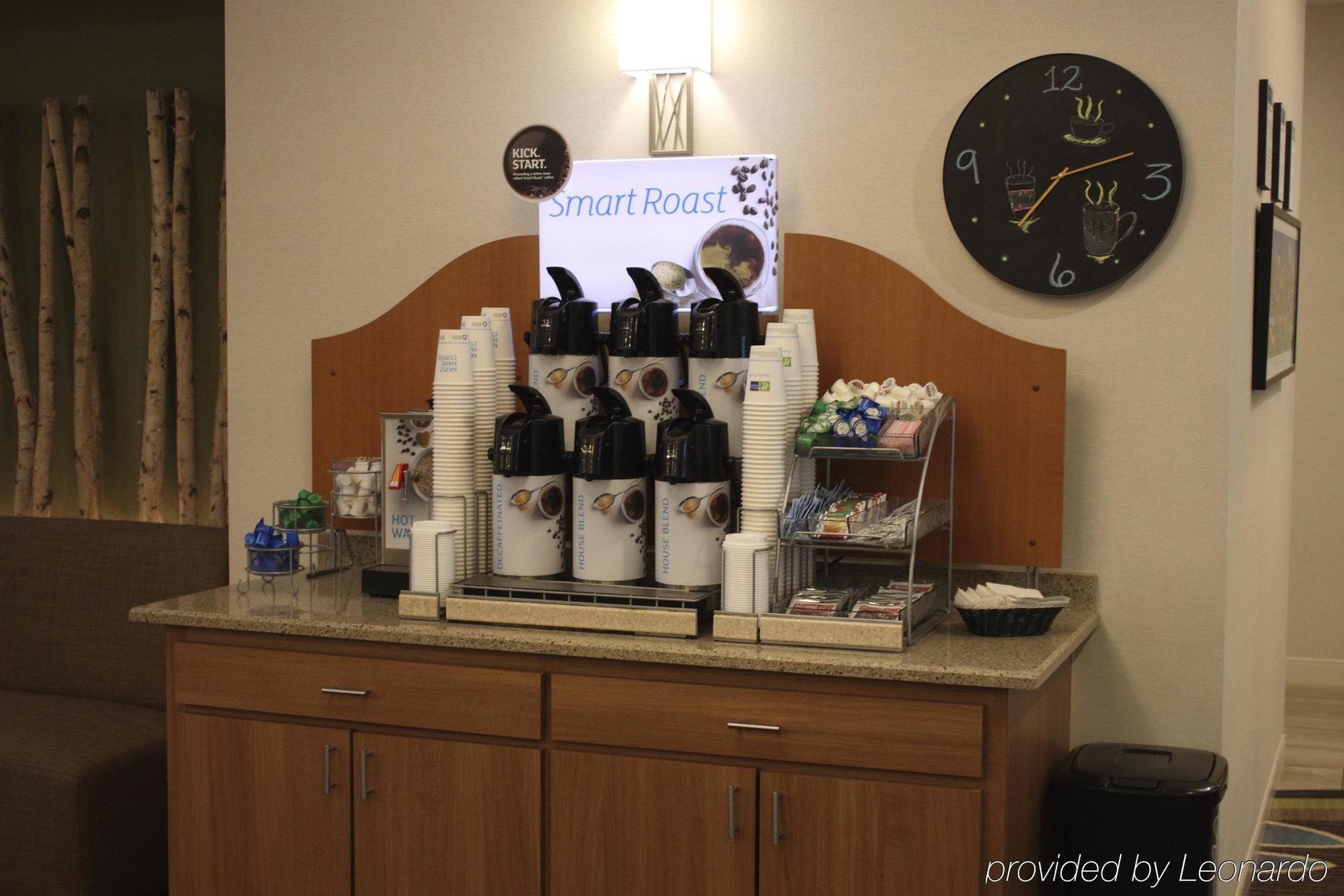 Holiday Inn Express Munising-Lakeview, An Ihg Hotel Εξωτερικό φωτογραφία